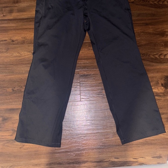 Black Straight Leg Leggings - Picture 2 of 2